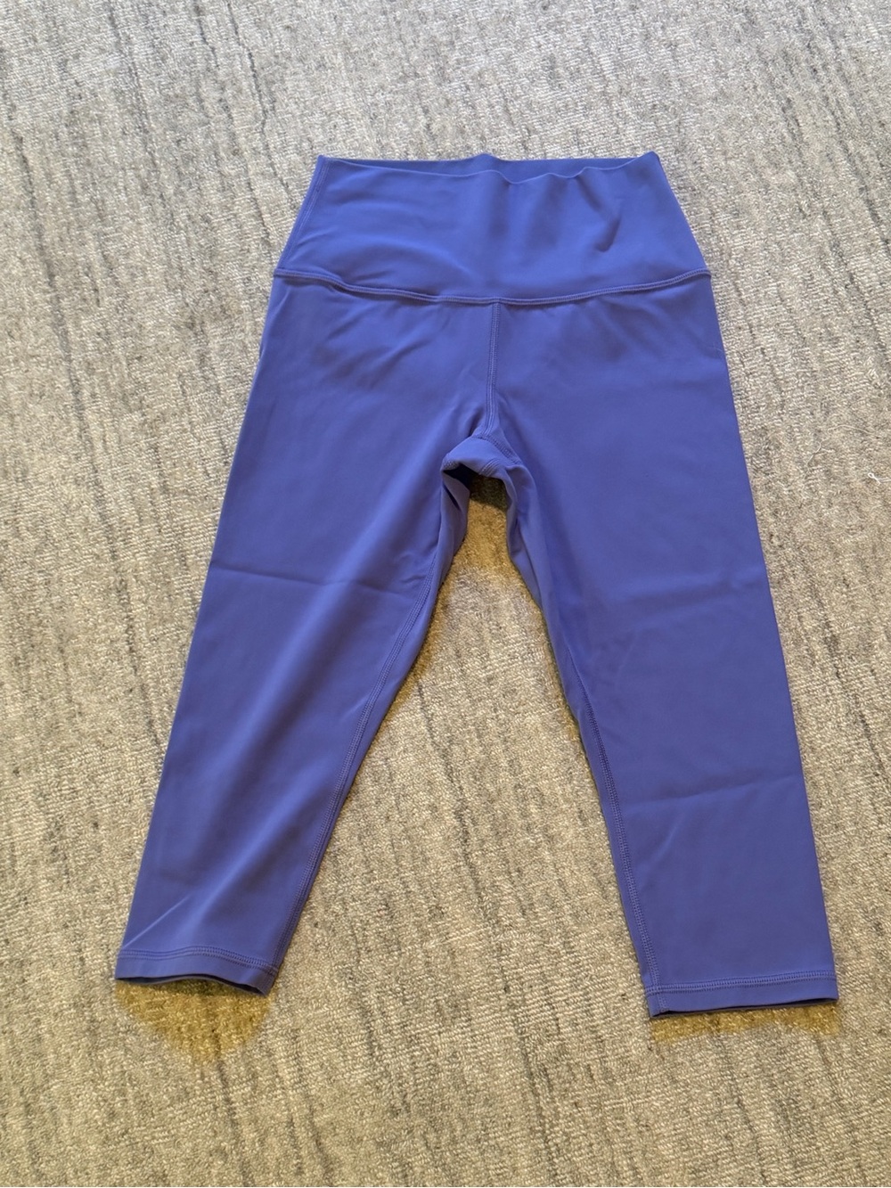 Athleta Violet High-Rise Capri Leggings